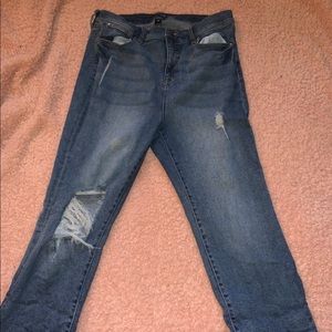 FashionNova Highwaisted Jeans